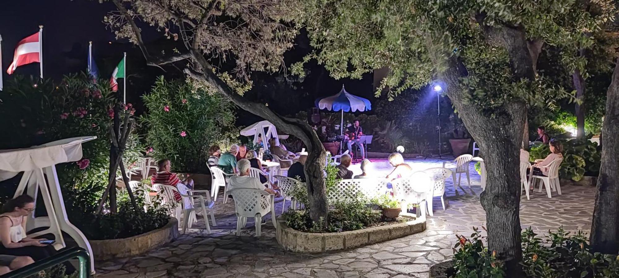 Hotel Villa Ombrosa Portoferraio Bagian luar foto