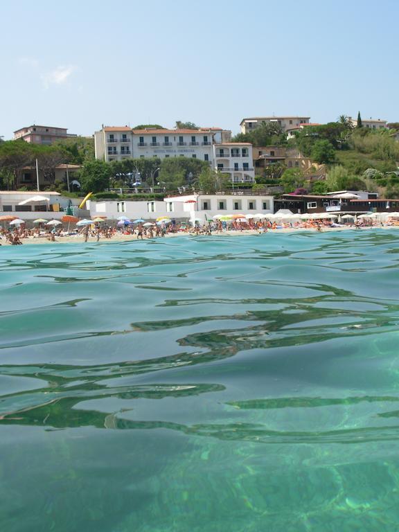 Hotel Villa Ombrosa Portoferraio Bagian luar foto